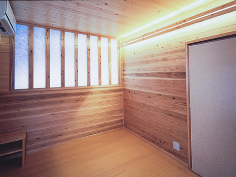 貝殻を埋めた壁