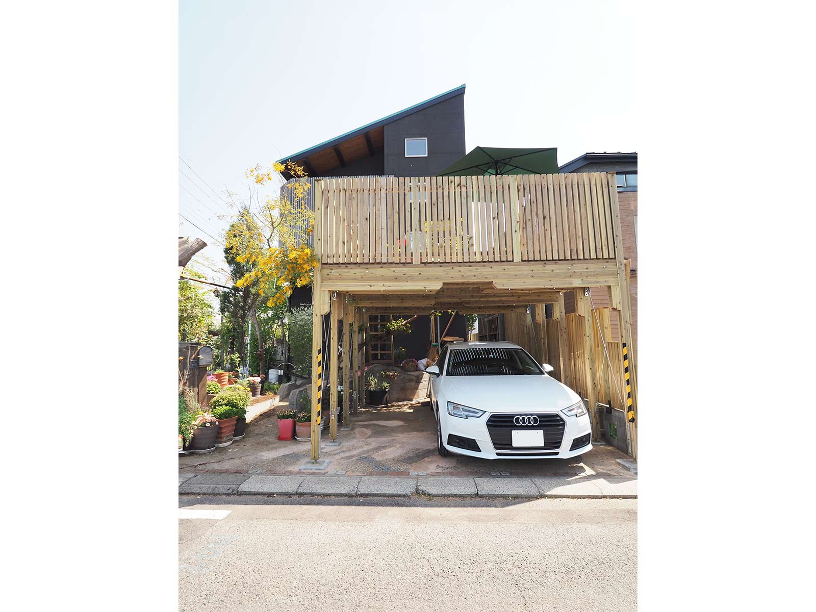 ウッドデッキガレージ