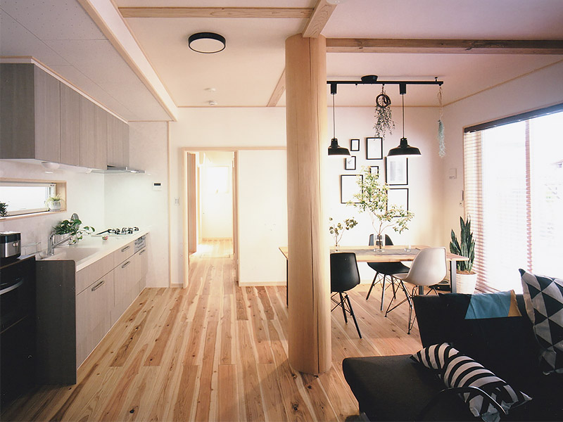 オール国産材のシェアハウス